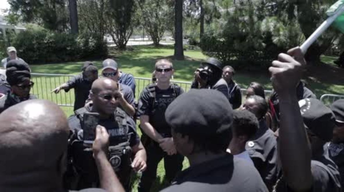 USA: Black Panthers picket Baton Rouge police HQ, demand justice for shooting victim