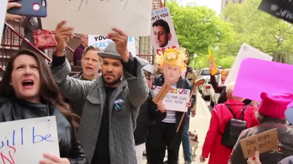 USA: New Yorkers rail at Paul Ryan as he visits Harlem charter school