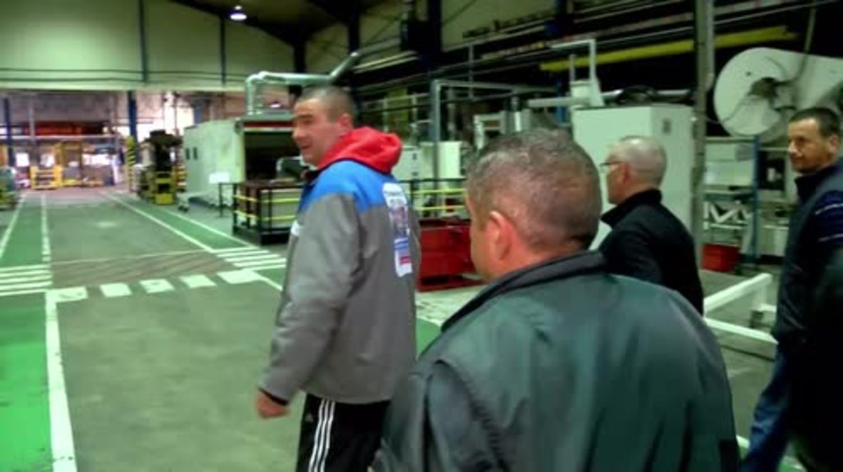 France: 'We are at the end of the story’ – GM&S workers destroy their machinery