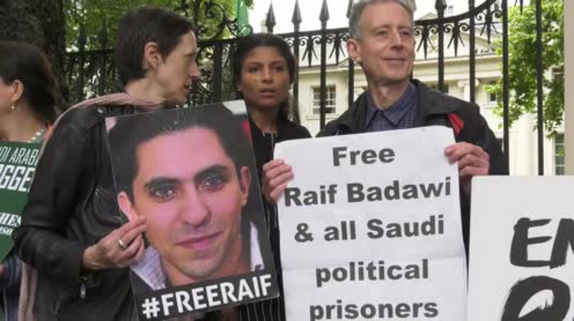 UK: Wife of blogger imprisoned in Saudi Arabia leads protest demanding his release