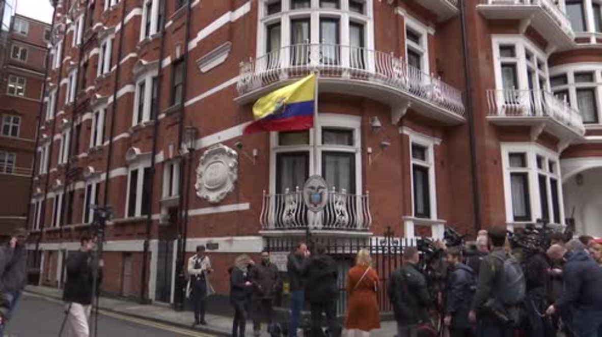 UK: Journalists converge on Ecuador Embassy after case dropped against Assange