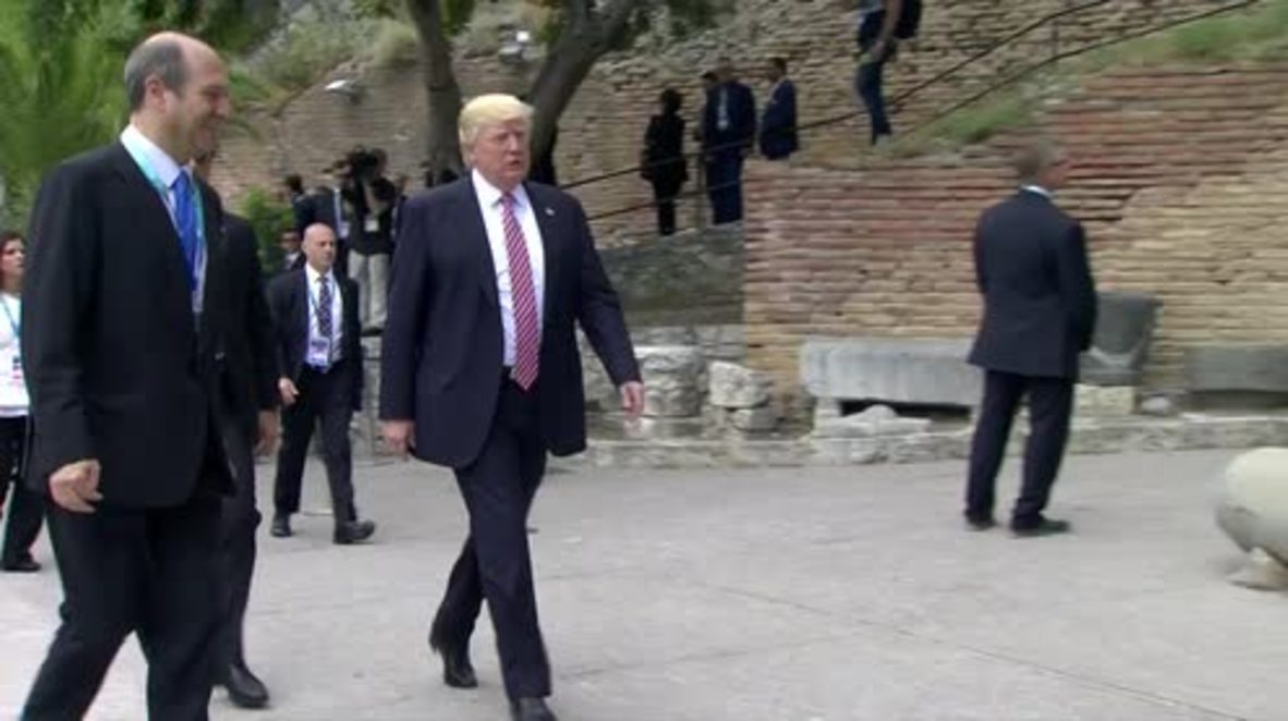 Italy: Trump lines up with other G7 leaders for group photo in Taormina