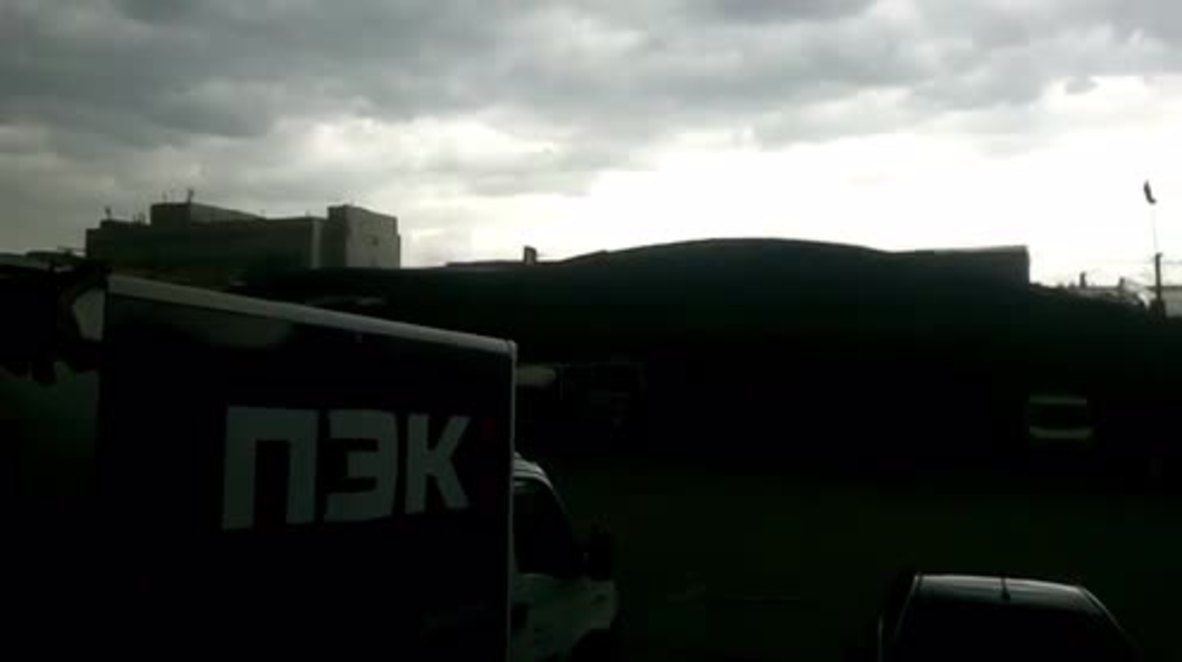Russia: Severe storm rips roof off of building in Moscow