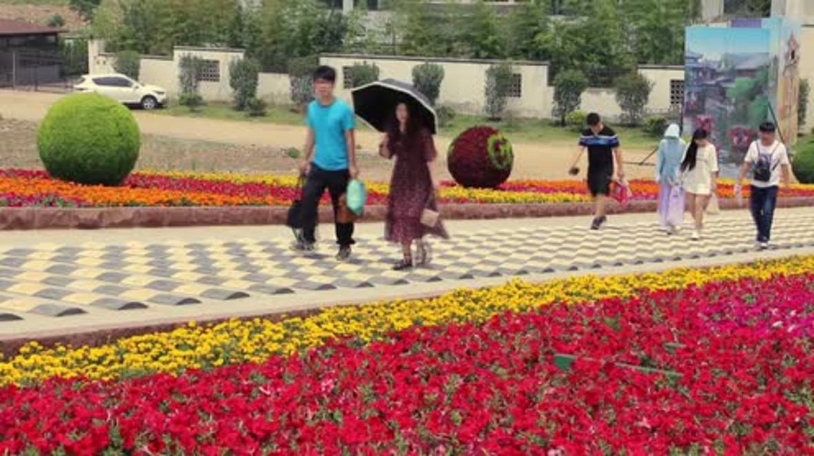 China: SPEED BUMPS installed to slow down tourists at historic beauty spot
