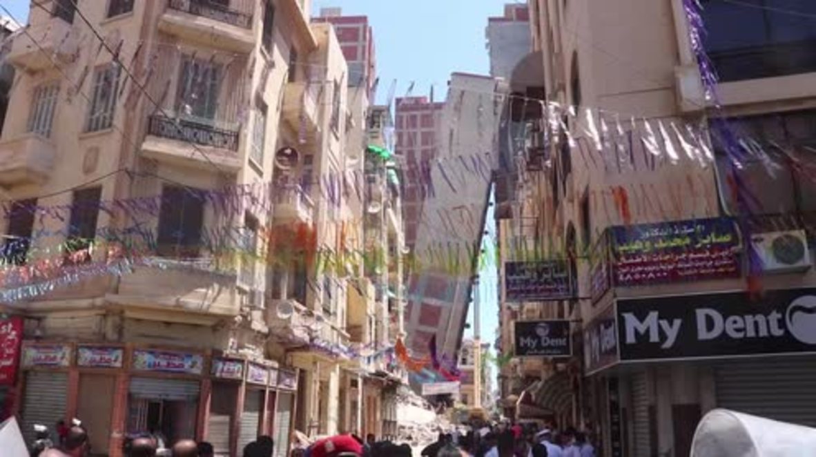 Egypt: Leaning tower of..Alexandria?! Residents evacuated as building topples