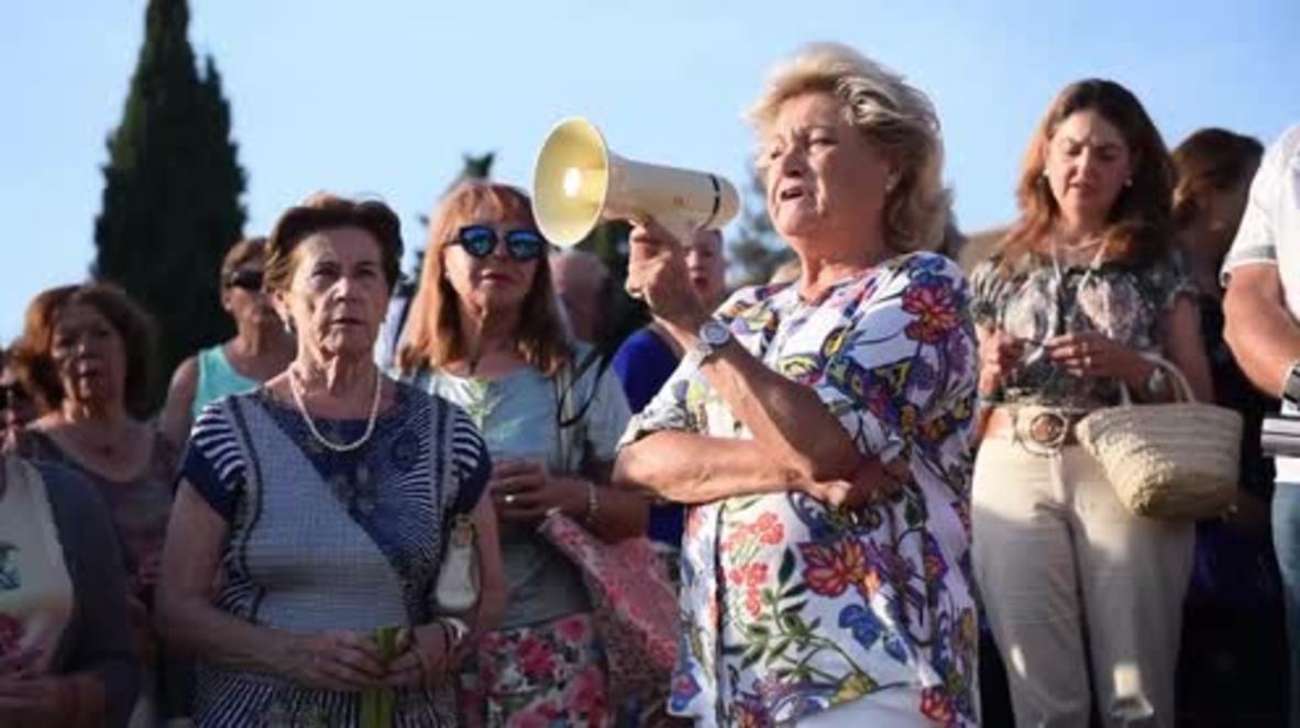 Spain: Catholics protest Ramadan prayers held by Virgin Mary statue in Granada