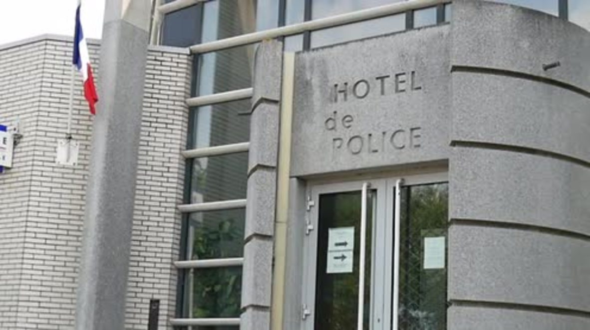 France: Calais truck driver dies following migrant roadblock