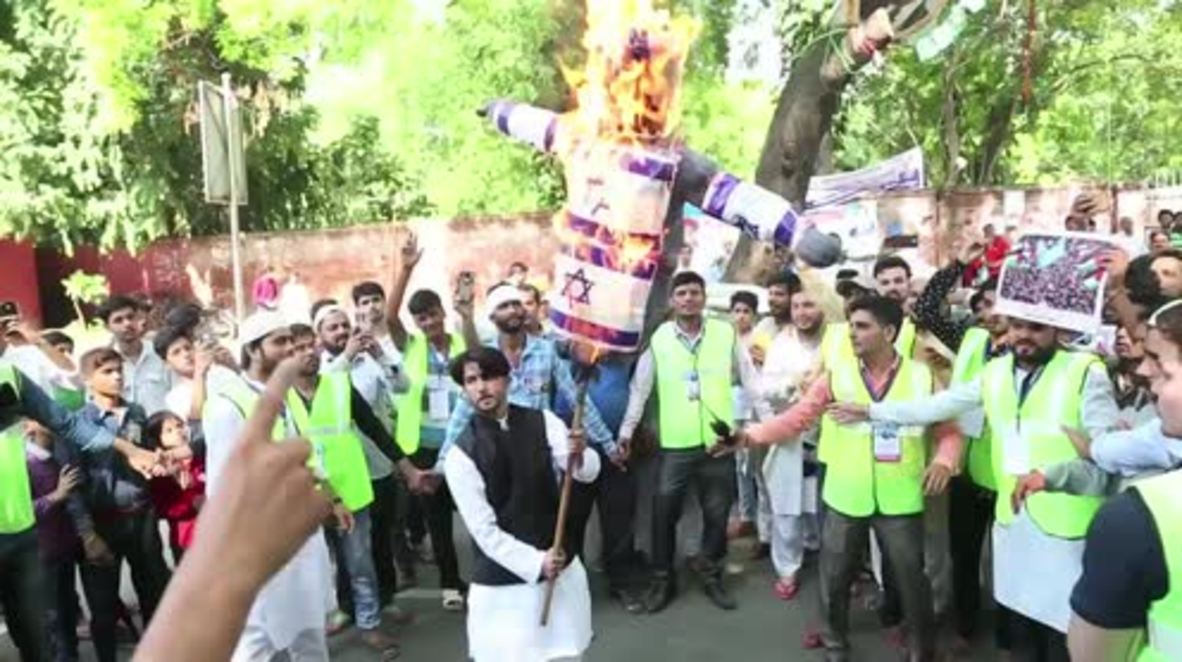 India: Al-Quds Day protesters burn Israeli flag in New Delhi