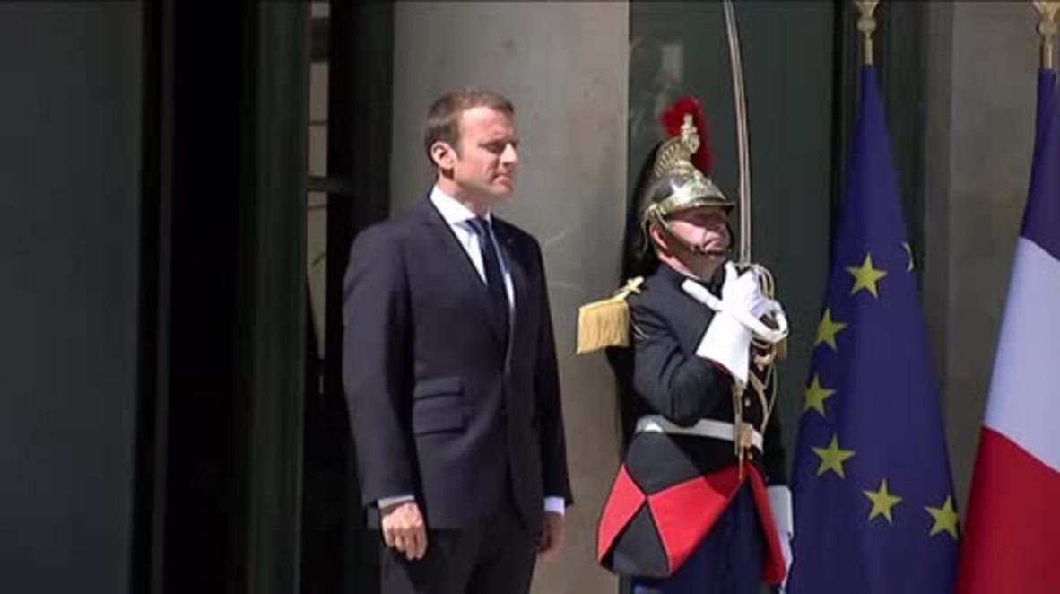 France: Macron welcomes Poroshenko to Elysee Palace for meetings