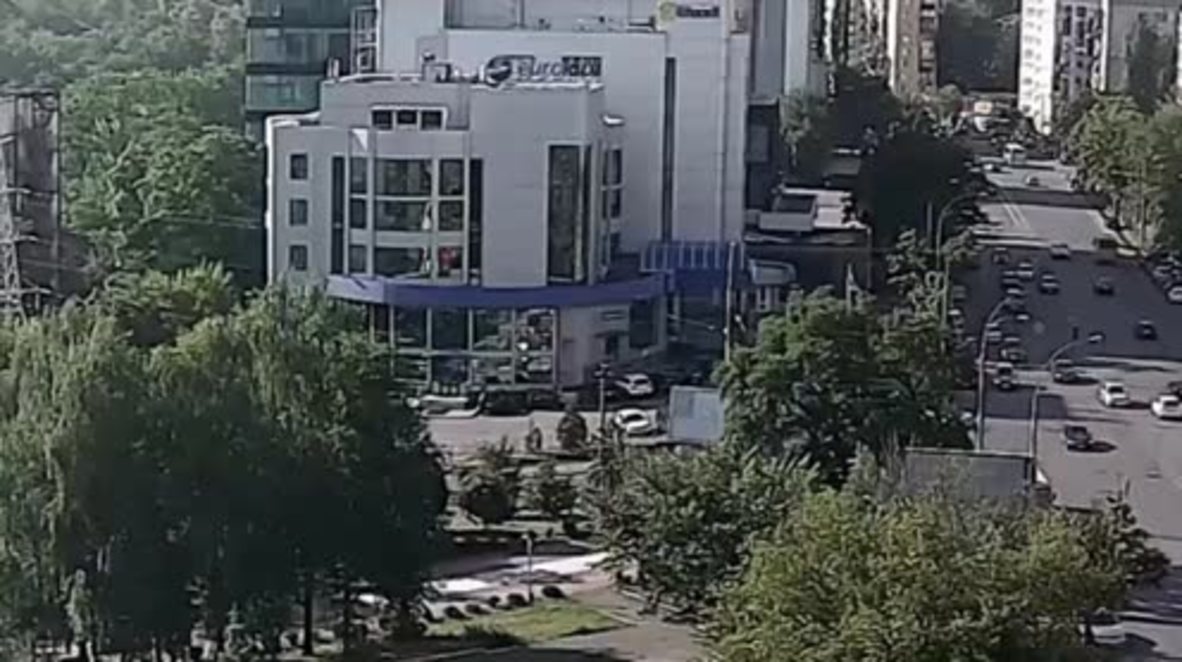 Ukraine: 1 killed, 2 injured following car bomb explosion in Kiev