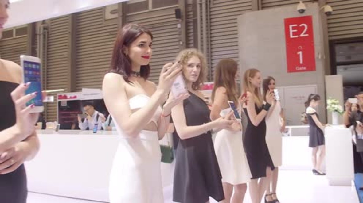 China: OPPO releases the ultimate selfie phone
