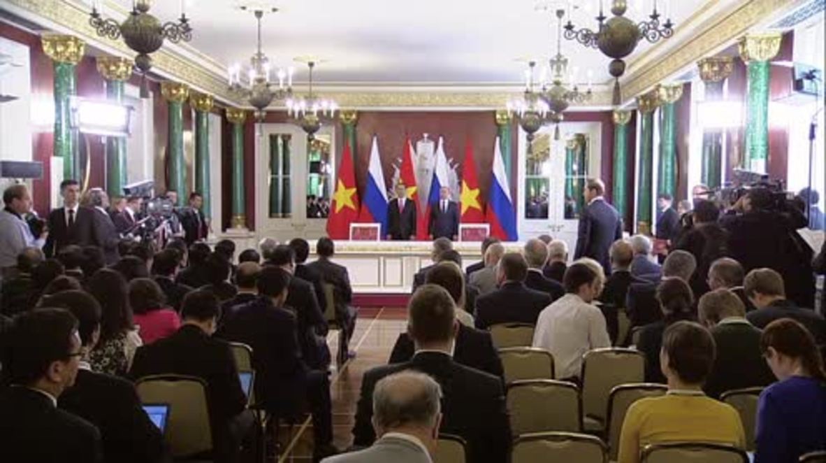 Russia: Putin welcomes Vietnamese coutnerpart for first time in Moscow
