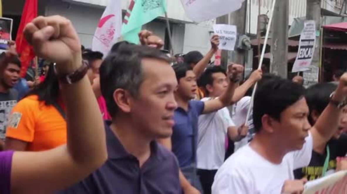 Philippines: Anti-imperialist protesters scuffle with police outside US Embassy in Manila