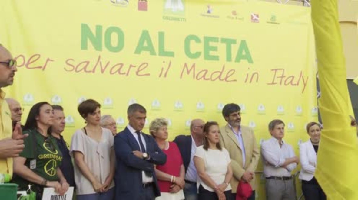 Italy: Thousands of farmers rally against CETA trade deal in Rome