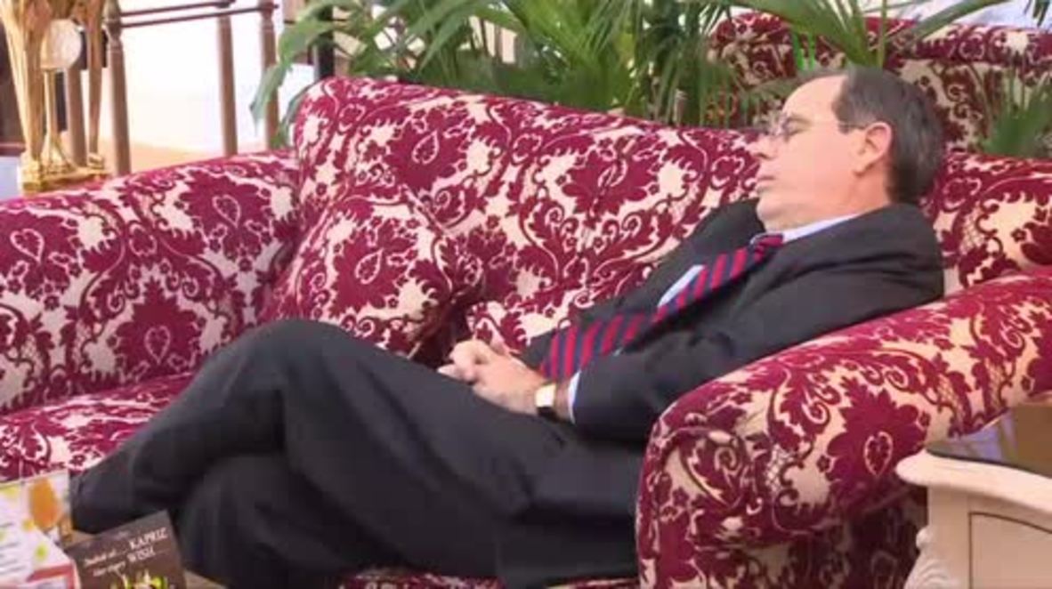 Kazakhstan: Power nap - US diplomat falls asleep between Astana talks sessions