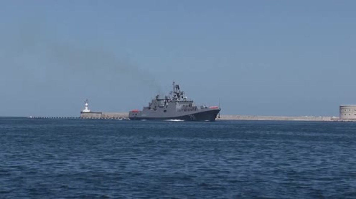 Russia: New Russian frigate that conducted strikes on IS arrives in Sevastopol