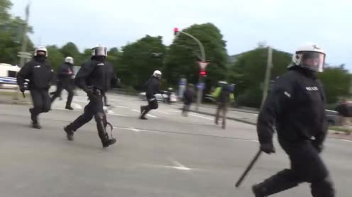 Germany: Protesters injured after police block demonstration outside G20