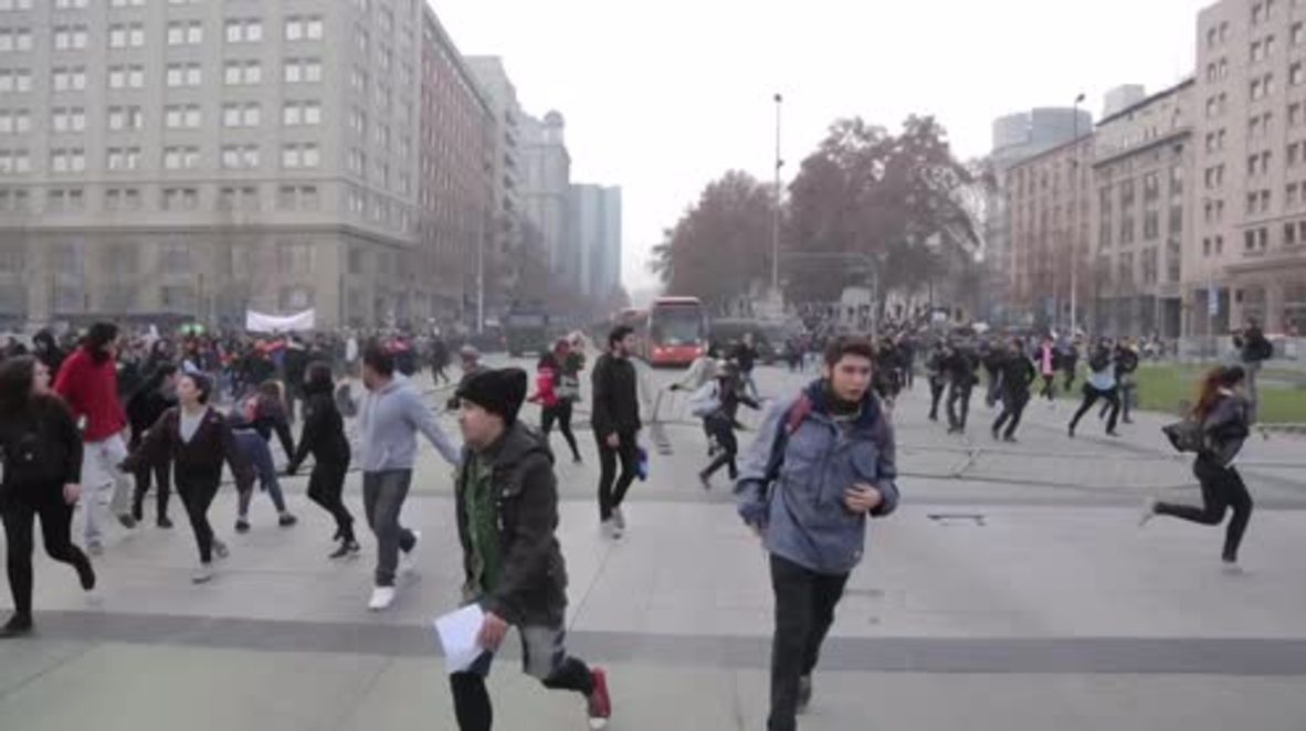 Chile: LGBT activists face water cannons as anti-trans ‘Freedom Bus’ makes a stop in Santiago
