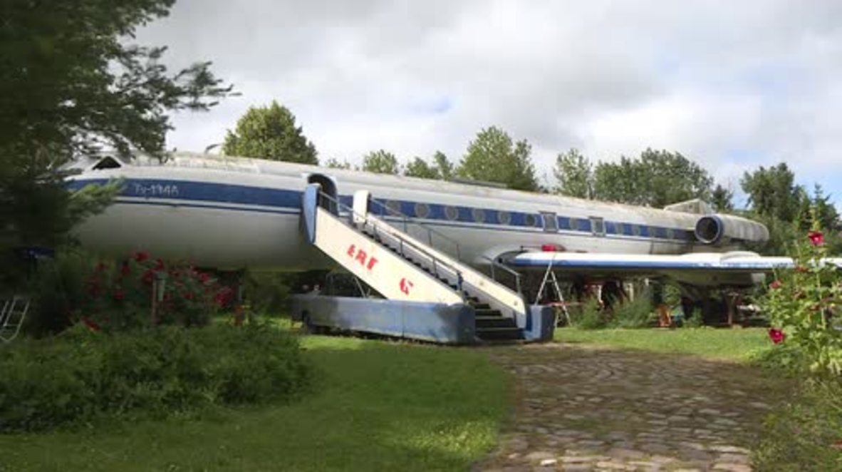 Huge Soviet jet removed from pensioner's garden after 3 decades