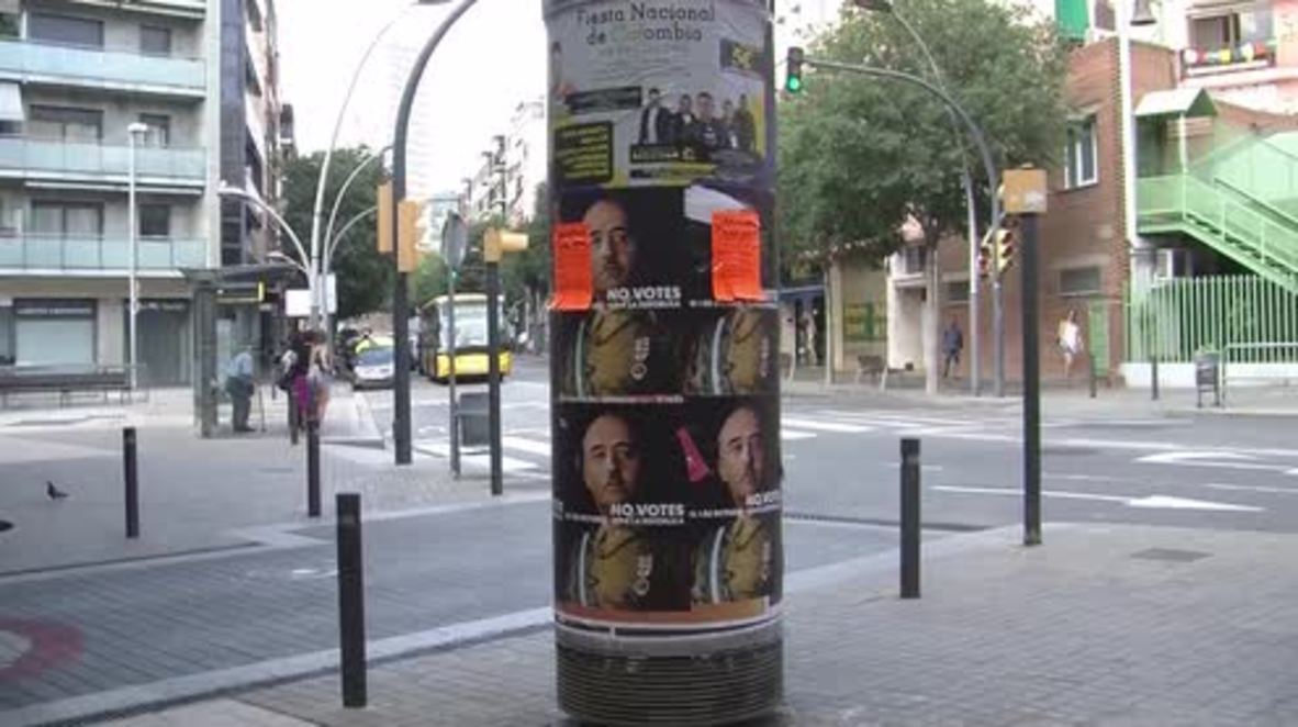 Spain: Posters depicting Franco call on Catalonians to vote for independence