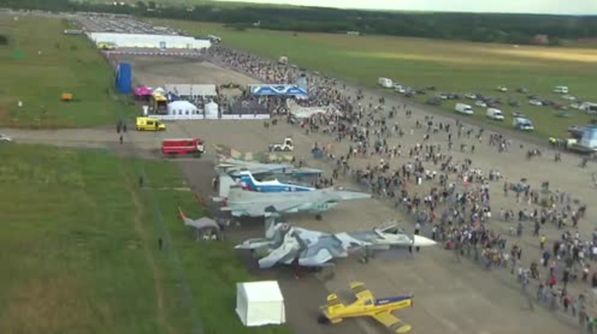 Russia: Enjoy a pilot's view of MAKS Air Show with flyover *EXCLUSIVE*