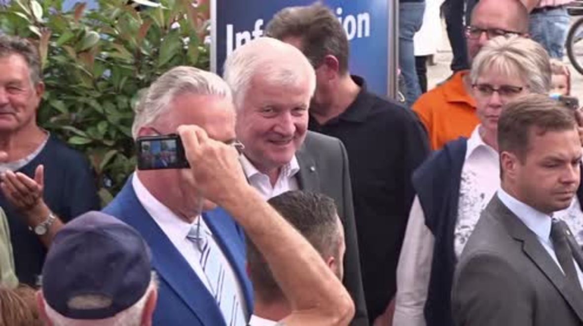 Germany: We need ‘our law and order, not Arabic states’ – Seehofer launches CSU manifesto