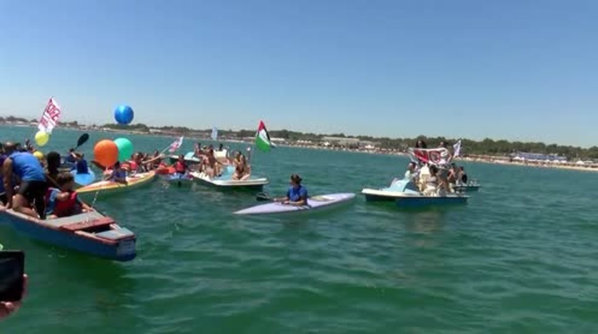 Italy: Pro-refugee flotilla protests anti-refugee C-Star vessel in Catania