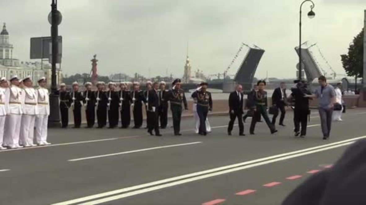 Russia: Putin attends Navy Day parade in St. Petersburg