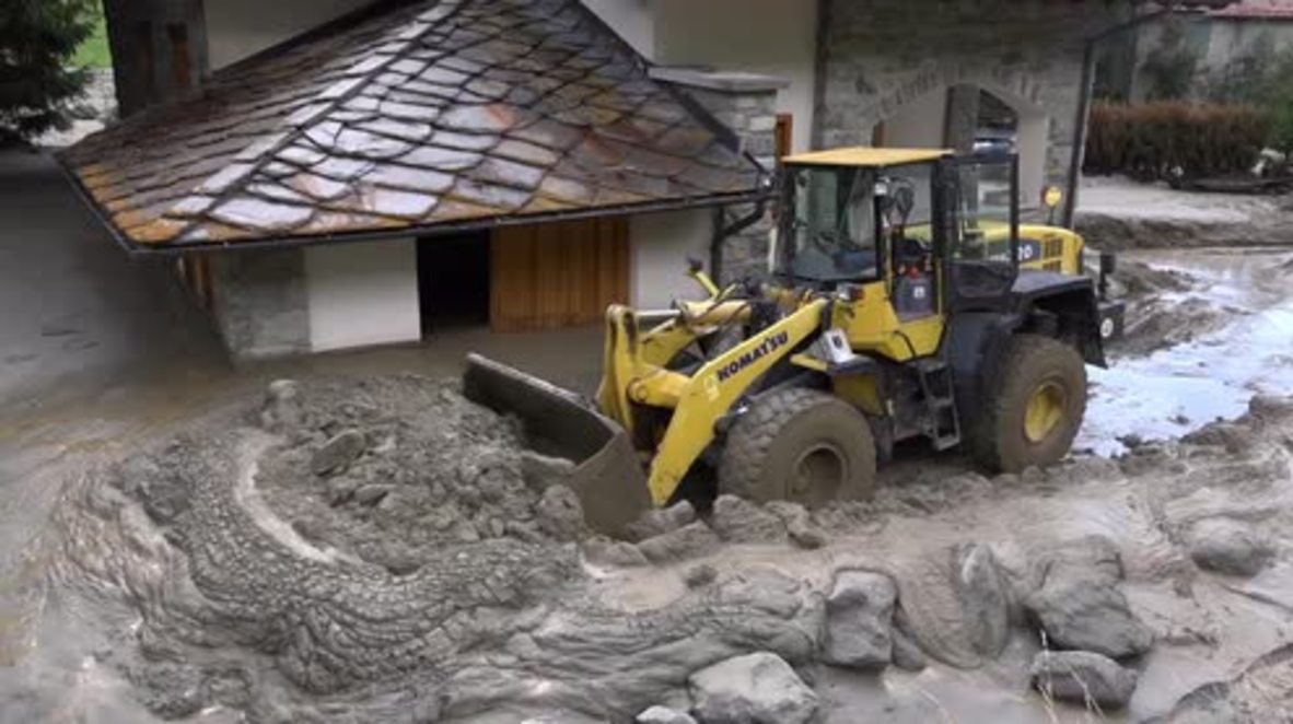 Italy: Ollomont town clean up begins after Alpine mudslide evacuates 150