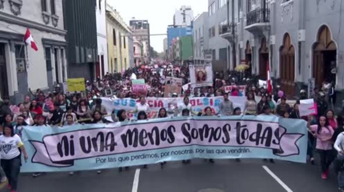 Peru: Women speak out against gender violence in Lima mass march