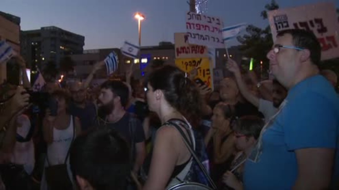 Israel: Thousands protest for and against Netanyahu amidst corruption allegations
