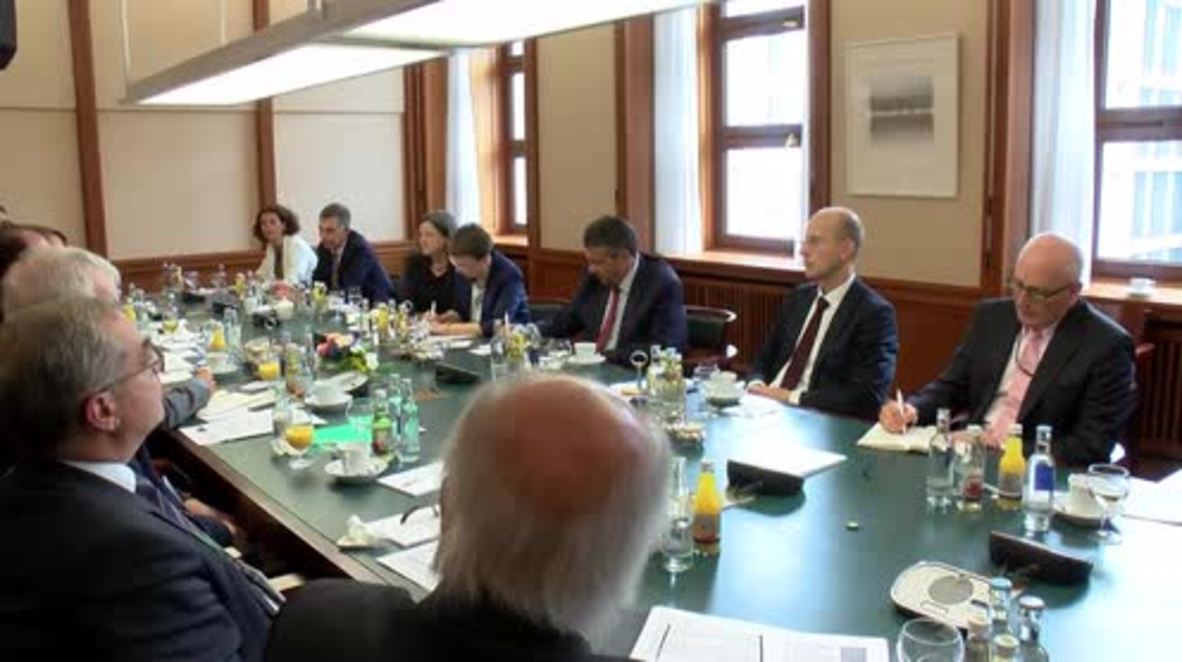 Germany: We are in a 'Cold War 2.0' - Gabriel cites members of the Deep Cuts Commission