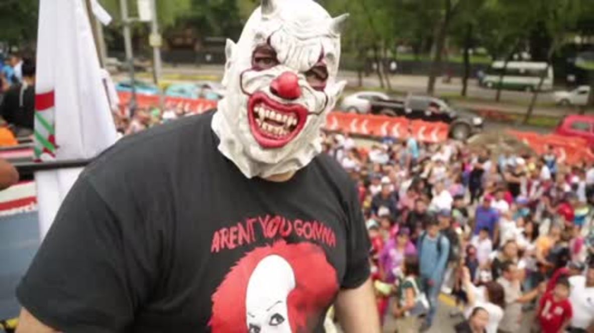 Wrestling in the name of the Father – Buff luchadores get masked up for religious pilgrimage