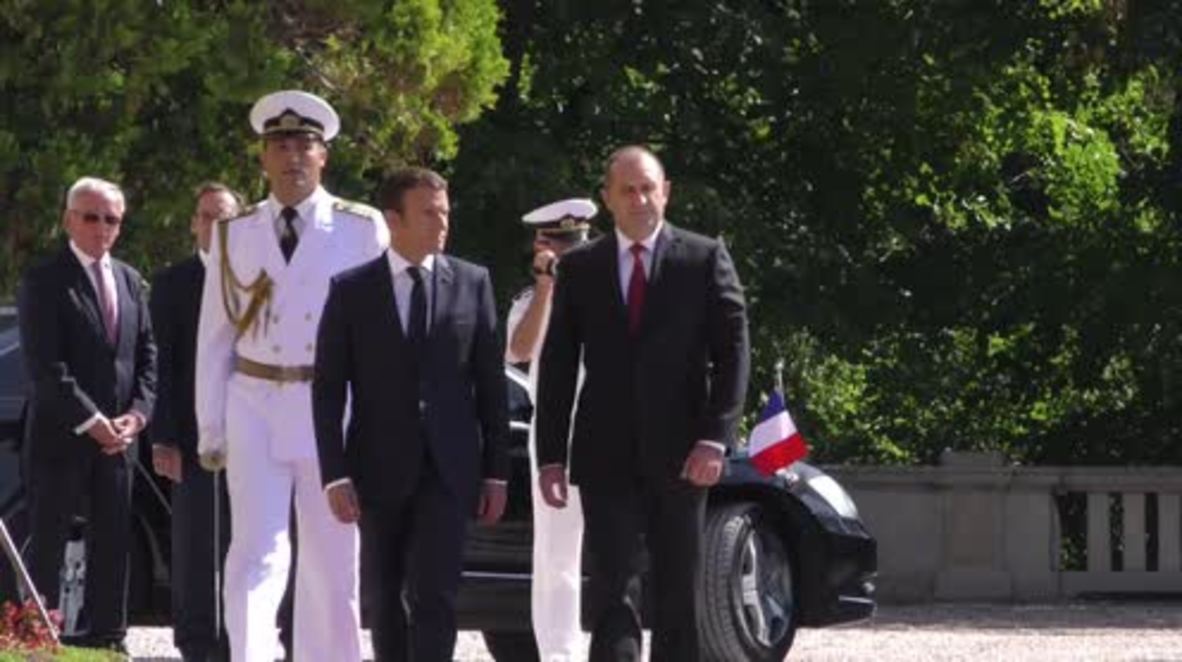 Bulgaria: Macron says Poland isolating itself from EU during Bulgarian state visit