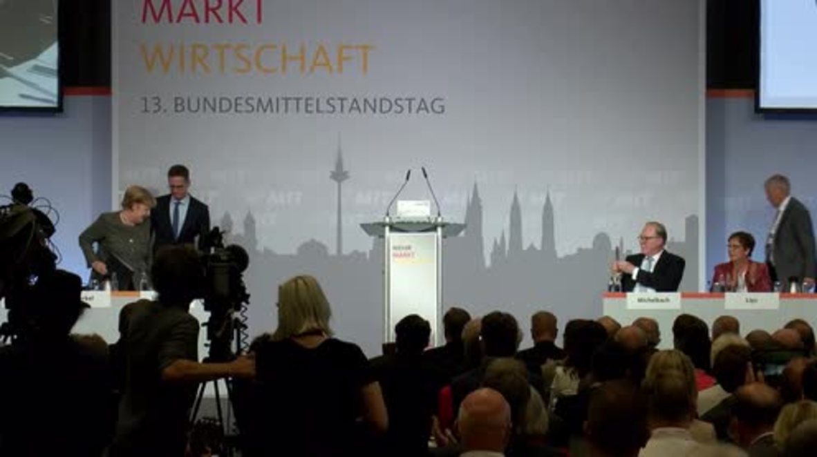 Germany: Merkel decries detention of Germans in Turkey, criticises Erdogan's election comments