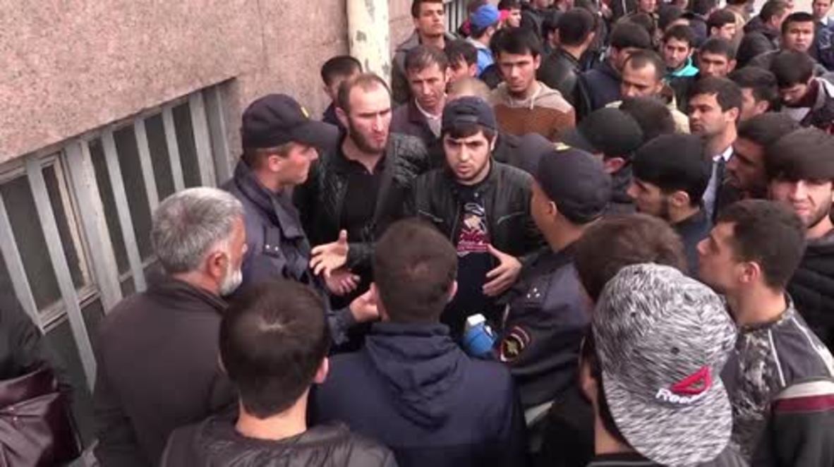 Russia: Rally in St. Petersburg in support of Myanmar's Rohingya Muslims results in detentions