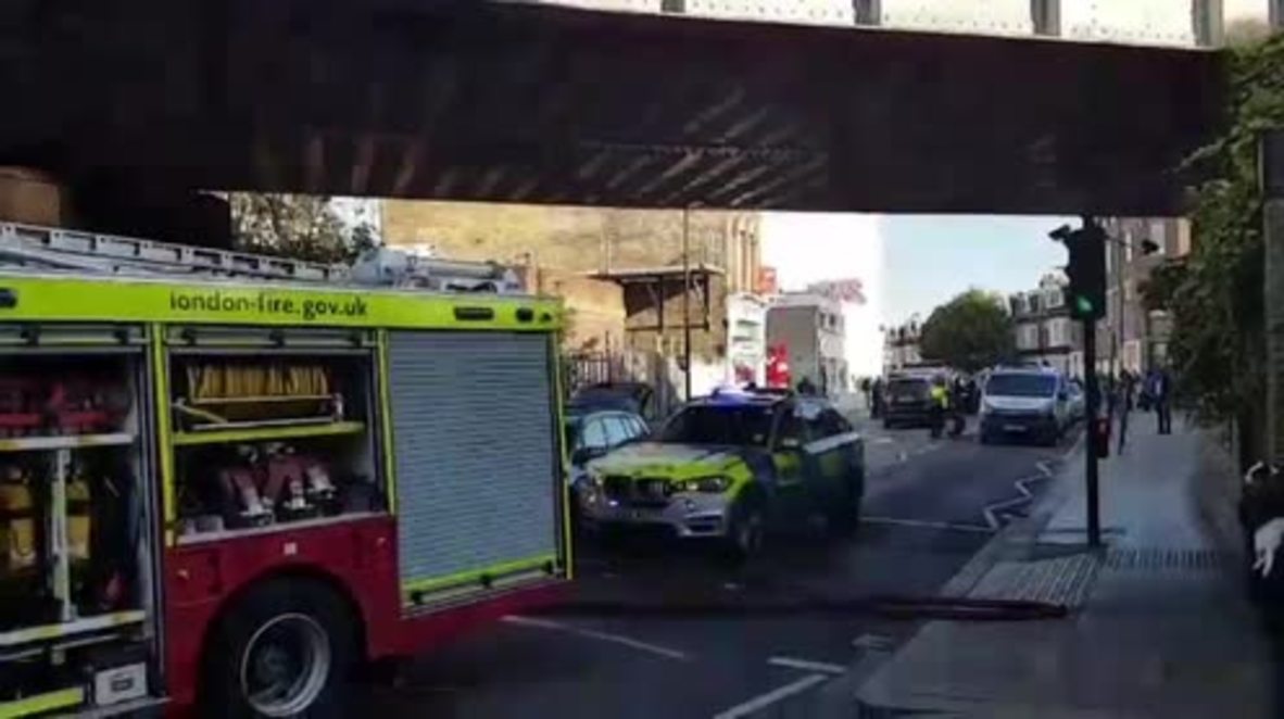 UK: Frenzy as emergency services rush to explosion site in Parsons Green