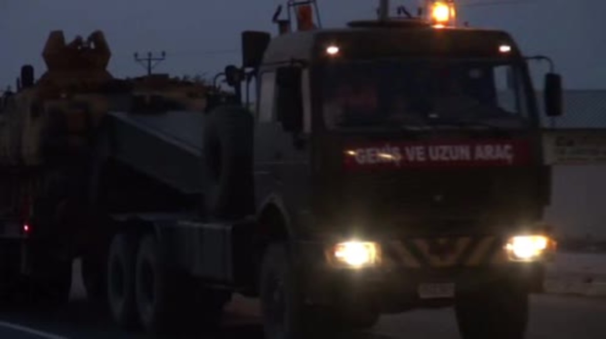 Turkey: Turkey beefs up military presence along Syrian border