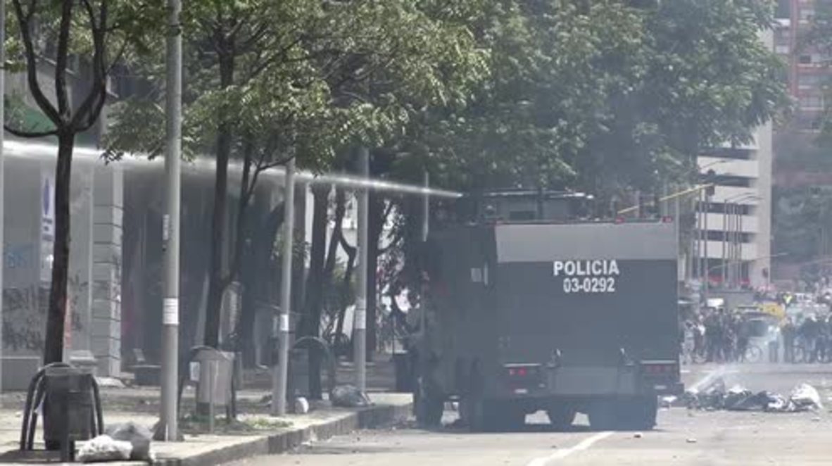 Colombia: Residents clash with police in protest over Bogota infrastructure