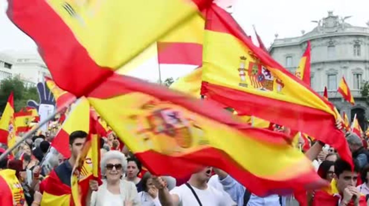 Spain: Thousands of Madrid unionists join nationwide protest against Catalan referendum