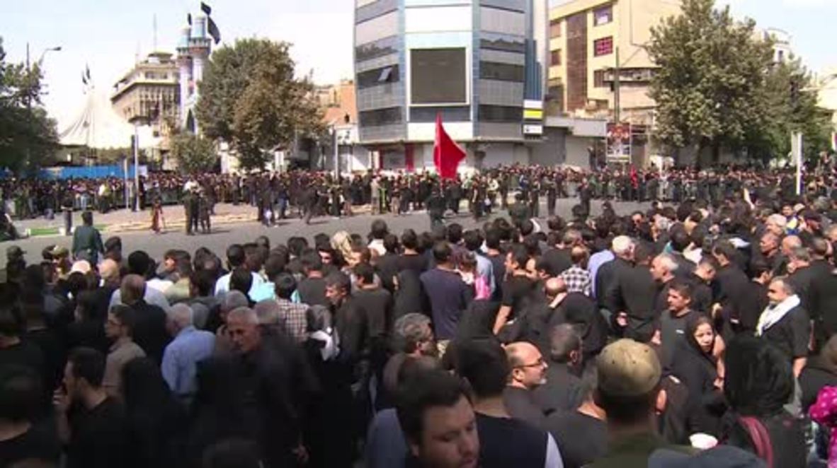 Iran: Thousands gather to commemorate Ashura festival in Tehran