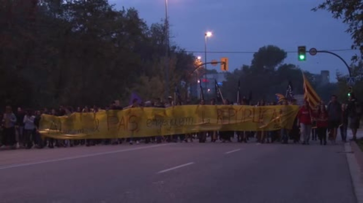 Spain: Protesters block roads in Girona as Catalonia stages general strike