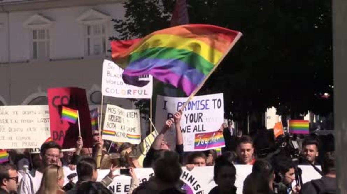 Serbia: Hundreds take part in Kosovo's first ever LGBT Pride parade