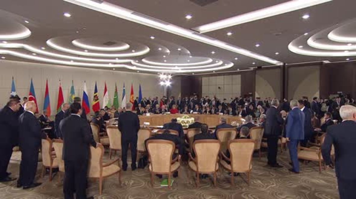 Russia: Putin urges free trade within the CIS at extended meeting in Sochi