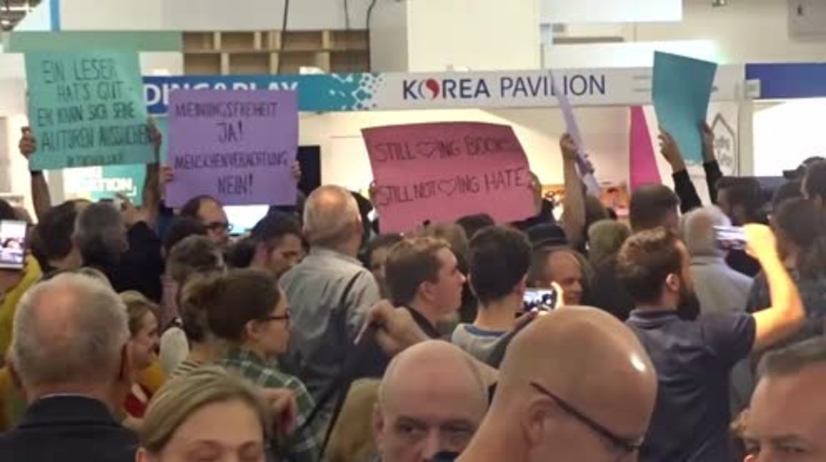Germany: Clashes erupt at Frankfurt Book Fair as right-wing publisher sets up shop