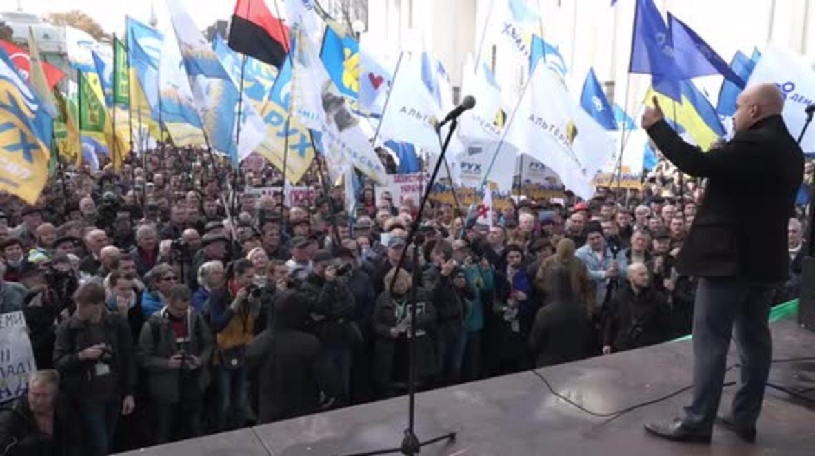 Ukraine: Thousands rally in Kiev in support of Saakashvili