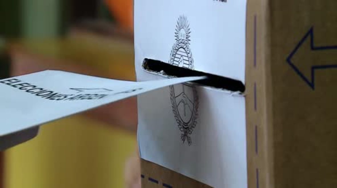 Argentina: Voters cast ballots in legislative elections as Macri's coalition expects victory