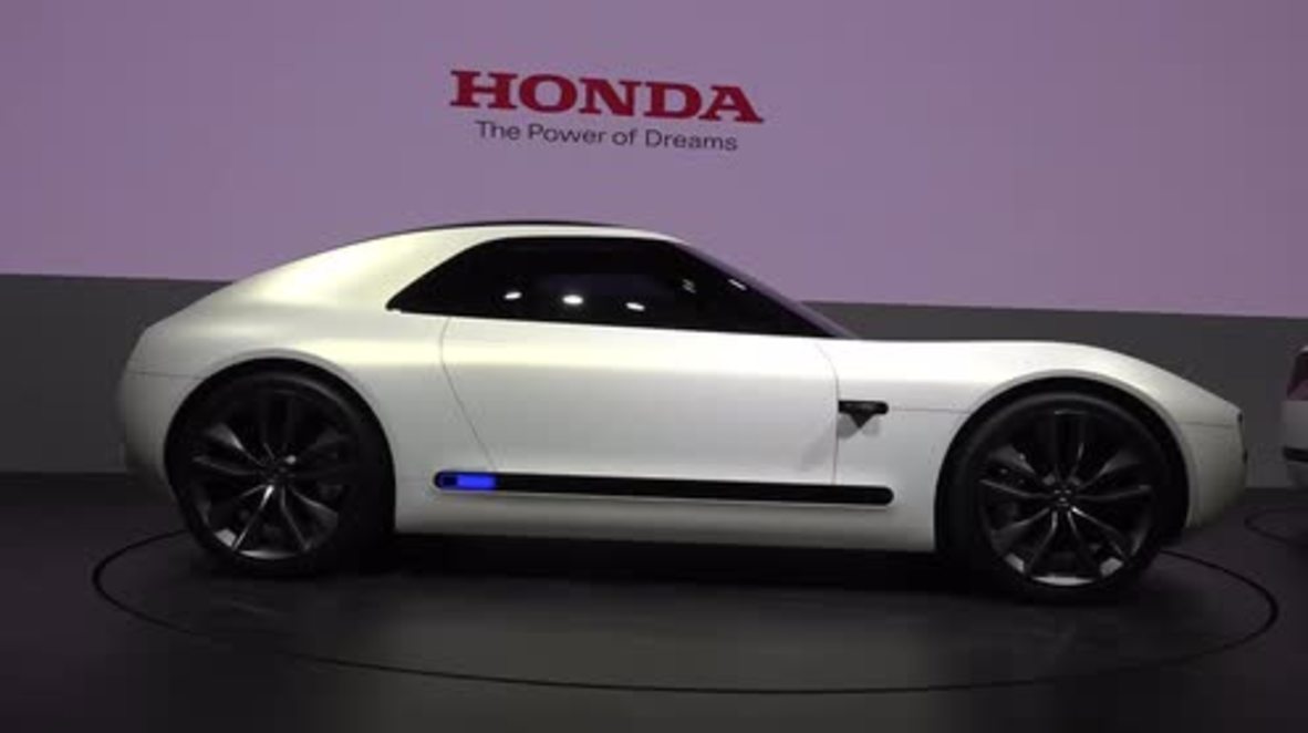 Japan: Honda and Toyota display their latest sports car creations in Tokyo