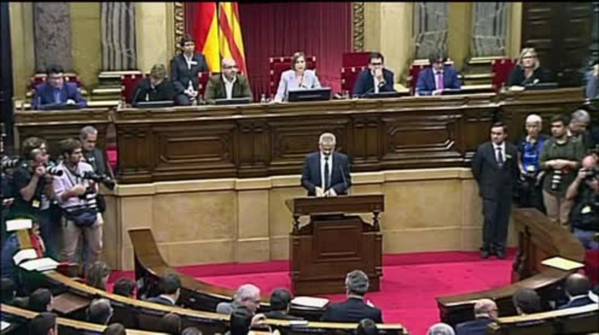 Spain: Anti-independence Catalan MPs storm out of parliament ahead of vote