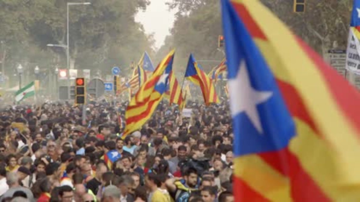 Spain: Emotions run high as Catalan Parliament votes for independence